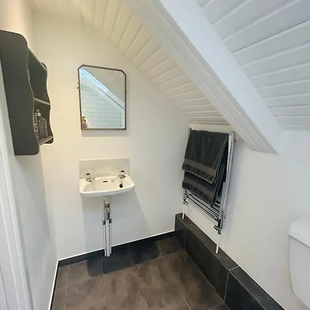 Glastonbury Festival En-Suite Studio With Kitchenette - 2 Miles To Site Exterior photo